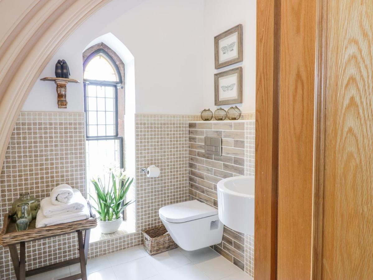 Penthouse St Mary'S Church 모팟 외부 사진