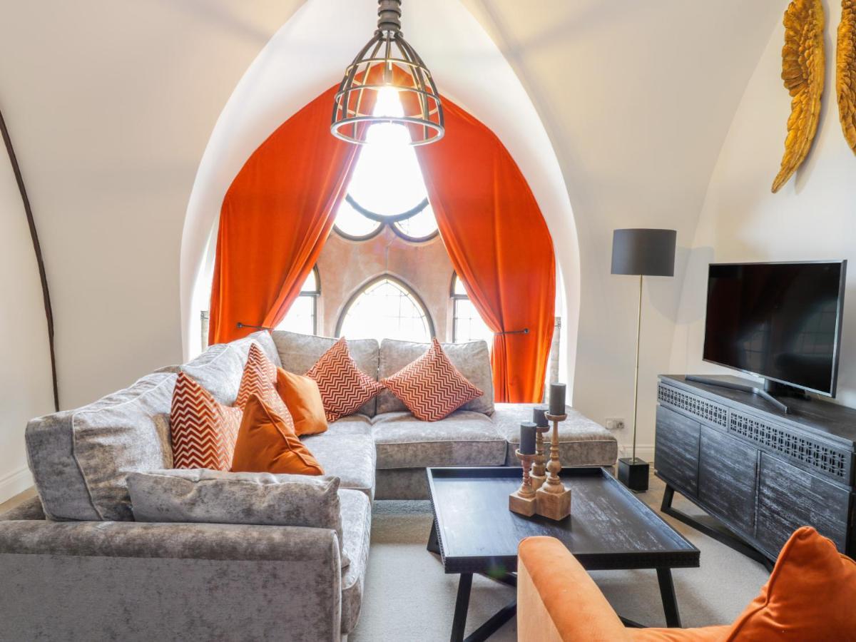 Penthouse St Mary'S Church 모팟 외부 사진