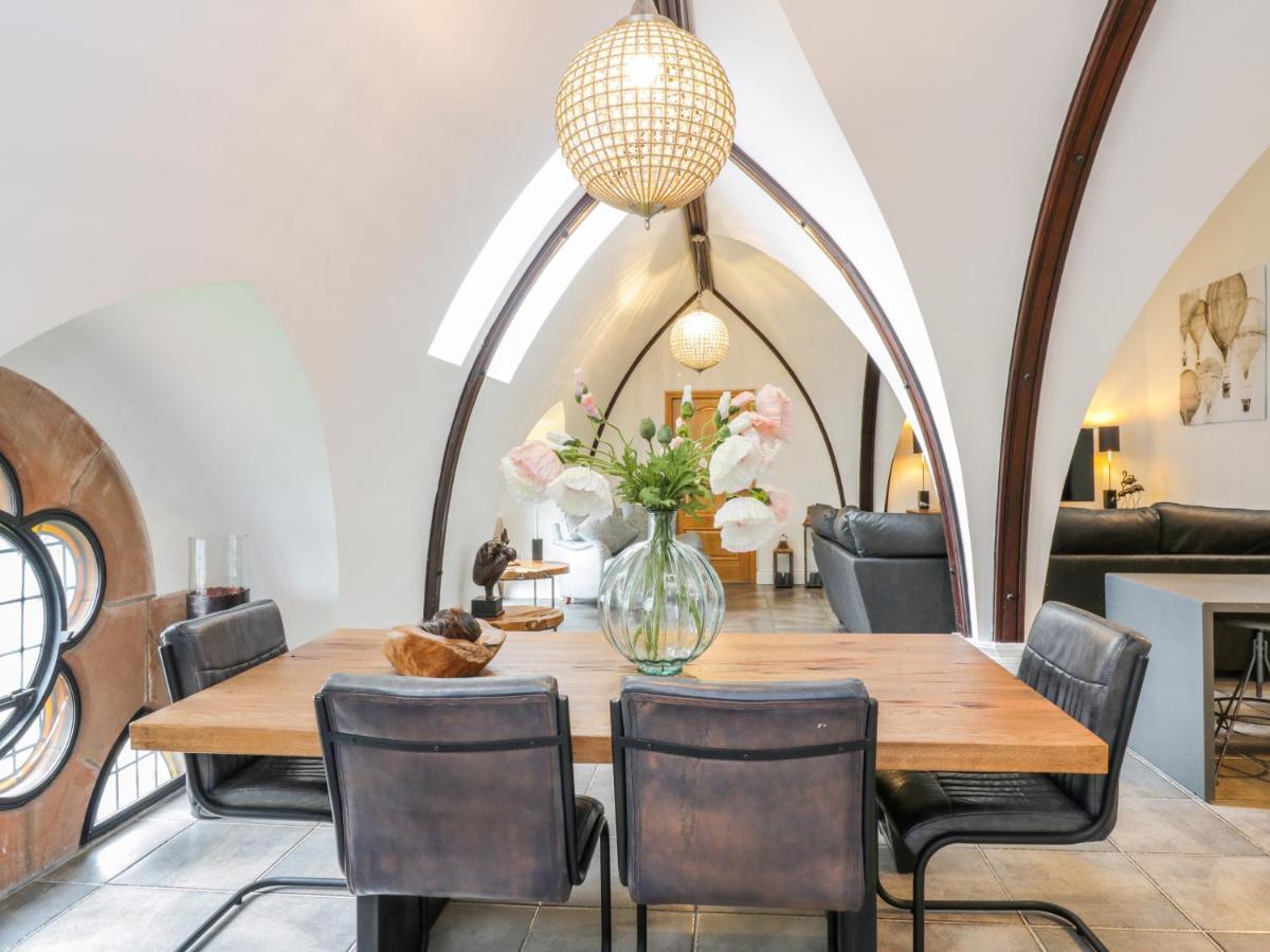 Penthouse St Mary'S Church 모팟 외부 사진