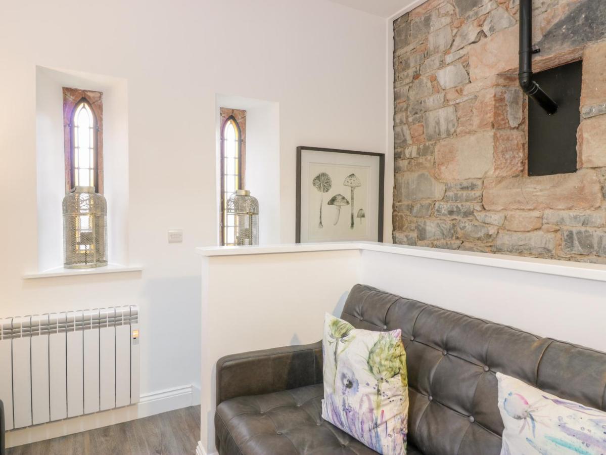 Penthouse St Mary'S Church 모팟 외부 사진
